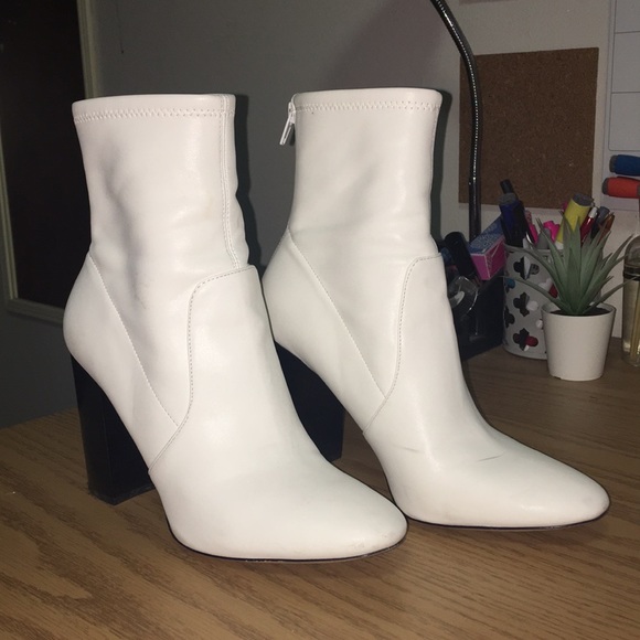 Aldo Lovelee Bootie - White - Picture 1 of 3